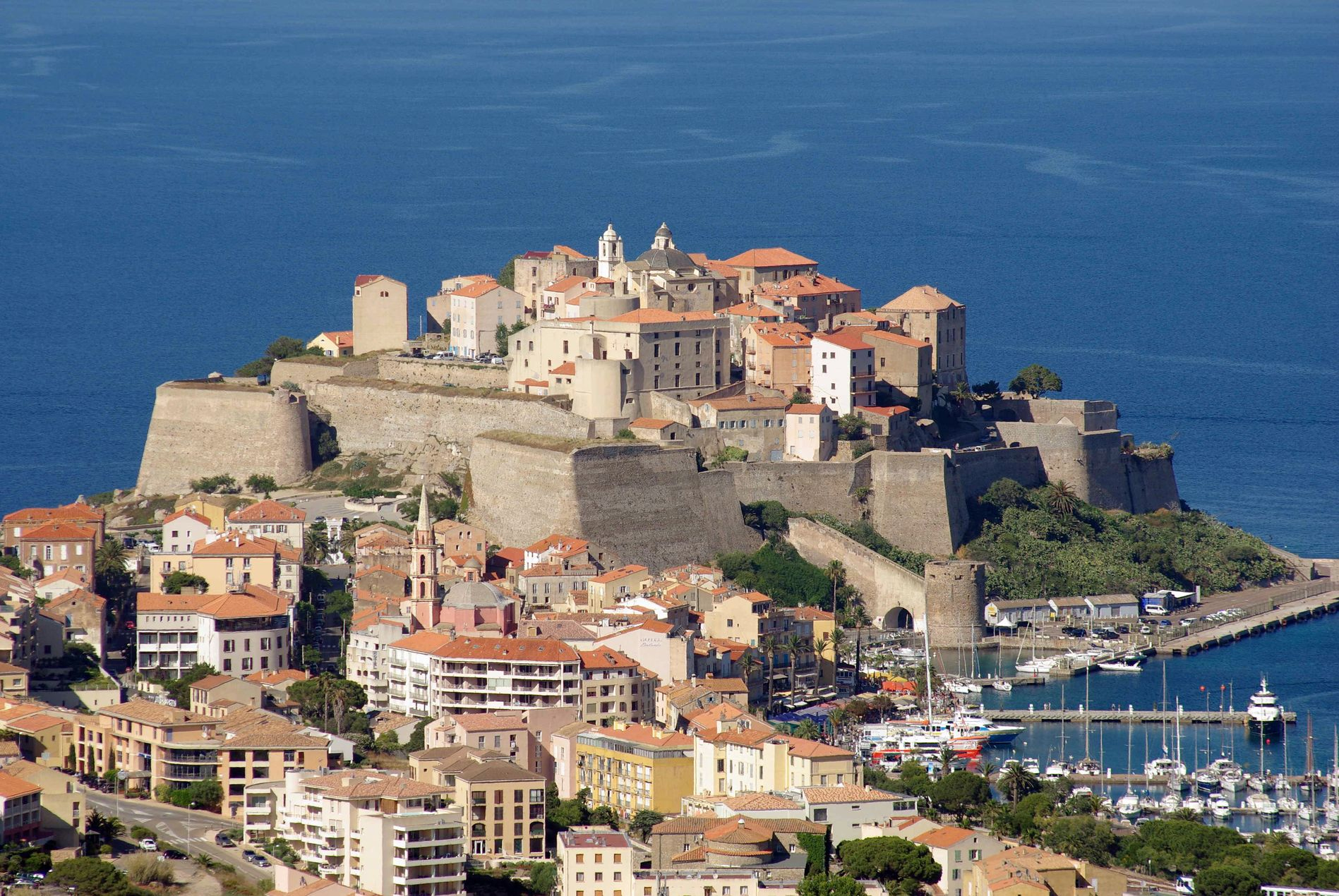 séjour-en-corse-citadelles-de-calvi